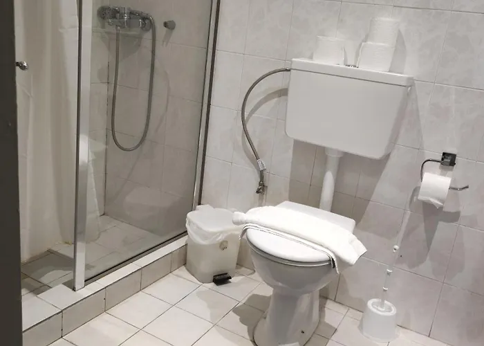 Otel N E P Center Rodos Rhodes City