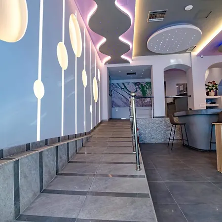 N E P Center Rodos Hotell 2*