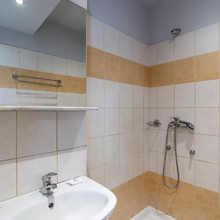 N E P Center Rodos Hotel 2*