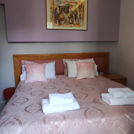 N E P Center Rodos מלון 2*